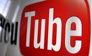 How do Bluetooth factories find foreign trade companies for email marketing tools?